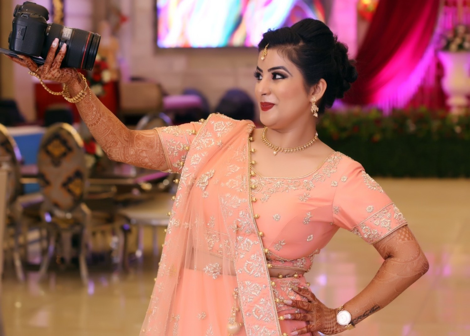 Aakriti Photo Studio