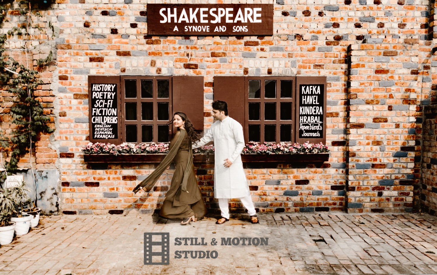 Still & motion studio